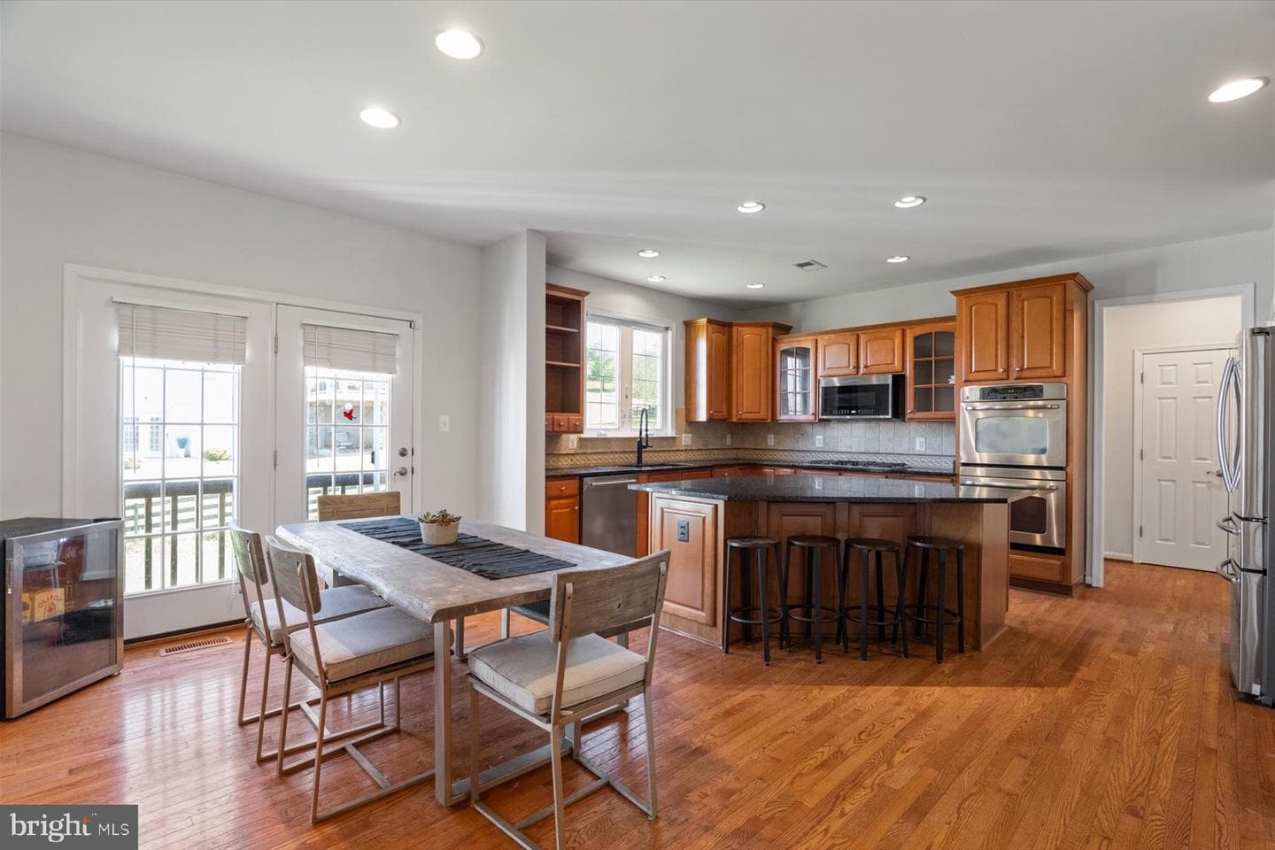5570 Cattail Court photo 9