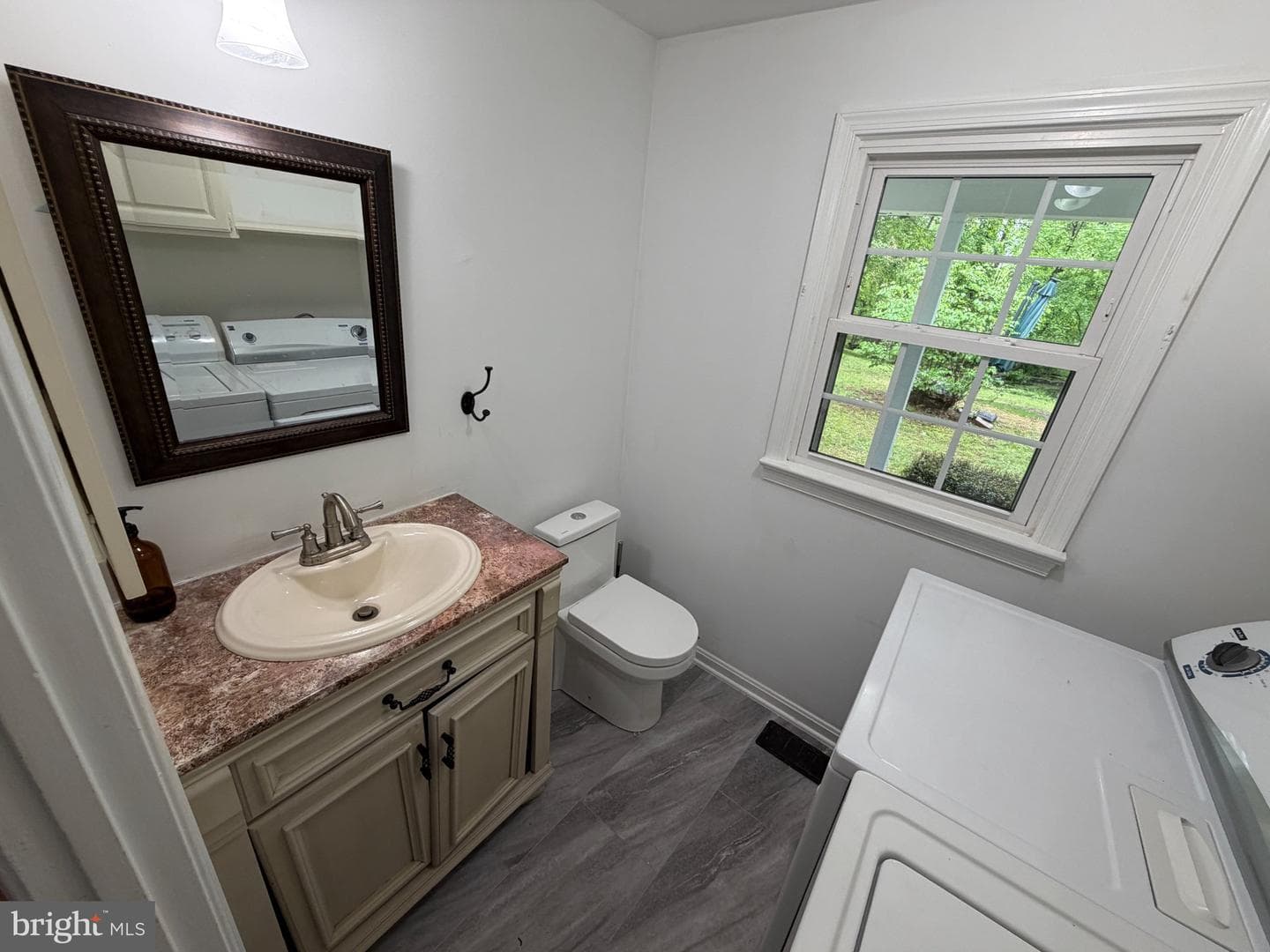 6990 Ivy Hill Drive photo 22