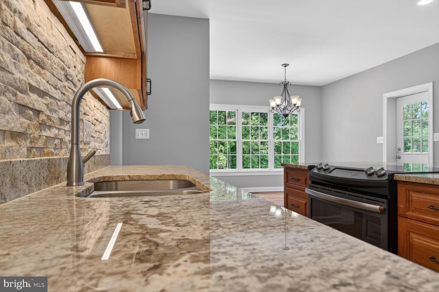 7001 Wayland Drive photo 16