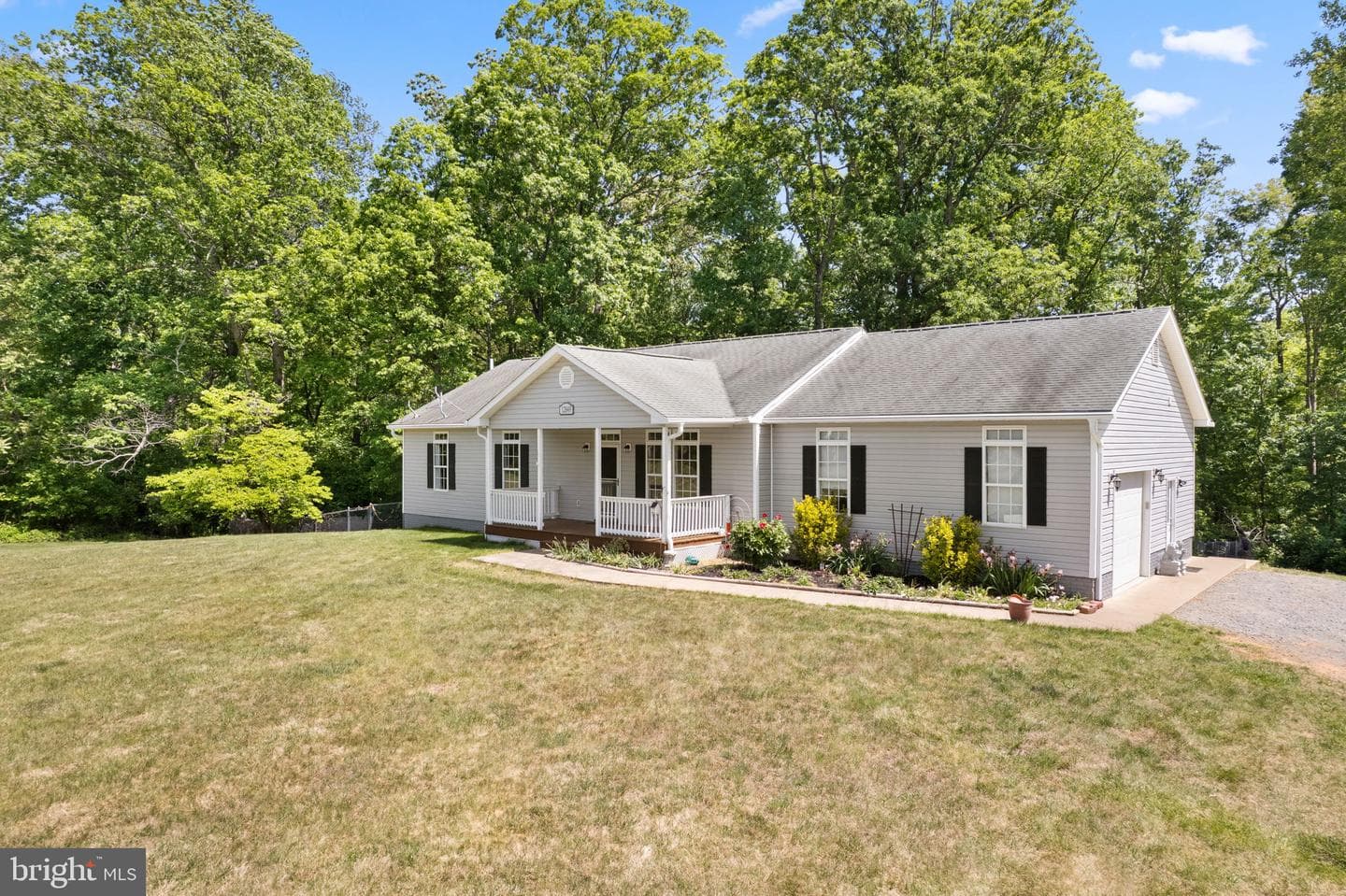 12849 Elk Run Rd photo 3
