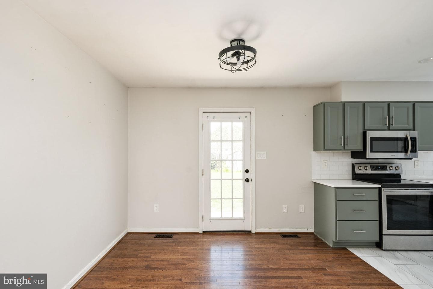 11211 Wolfe Court photo 15