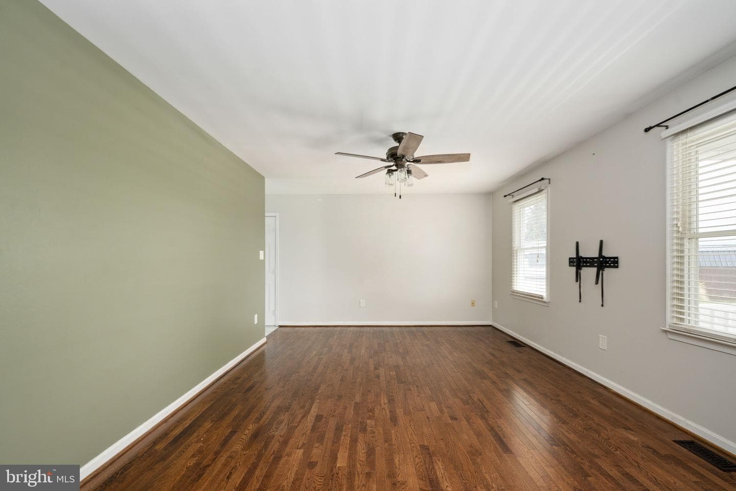 11211 Wolfe Court photo 16