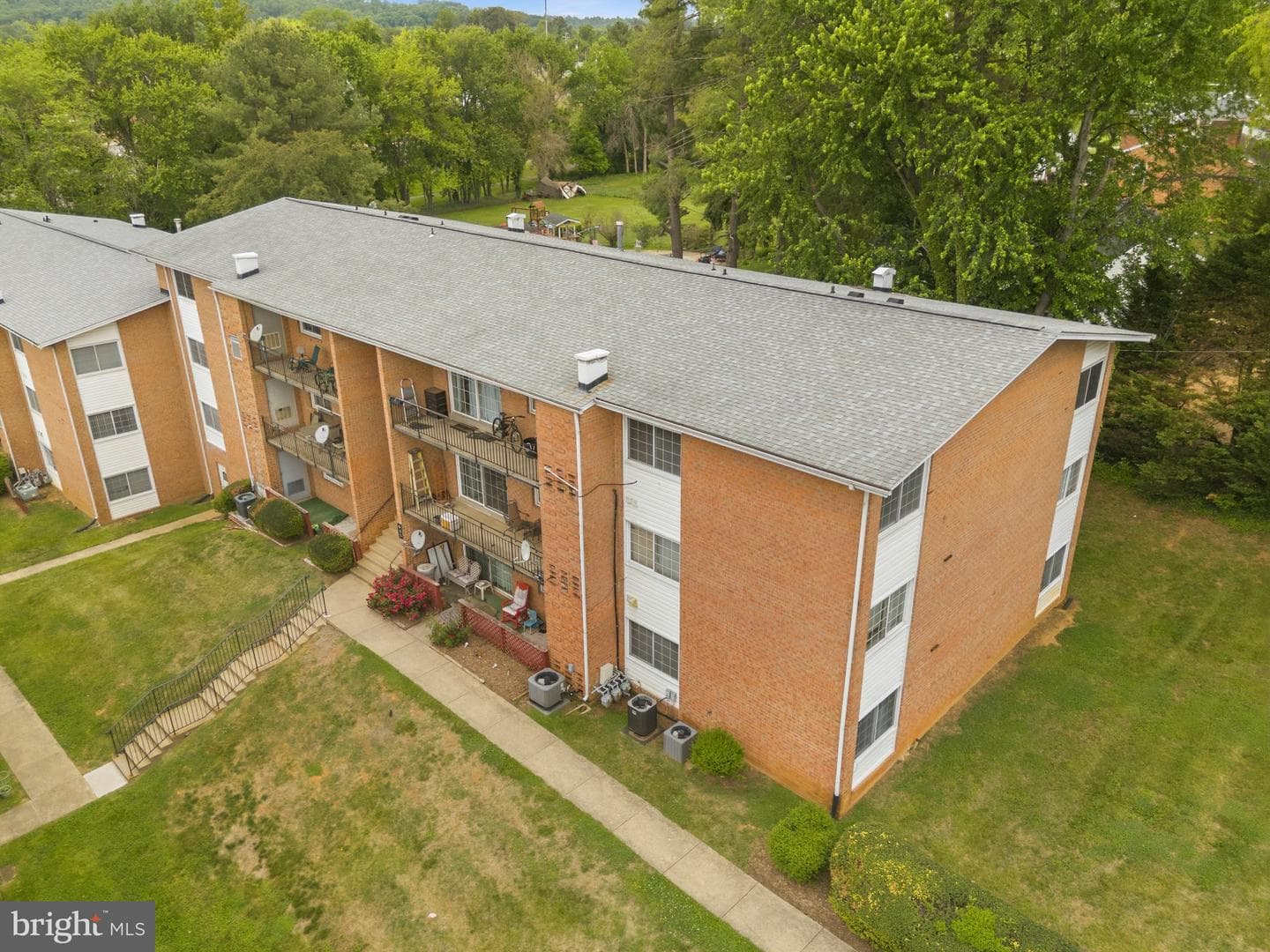 635 Waterloo Road #222 photo 4