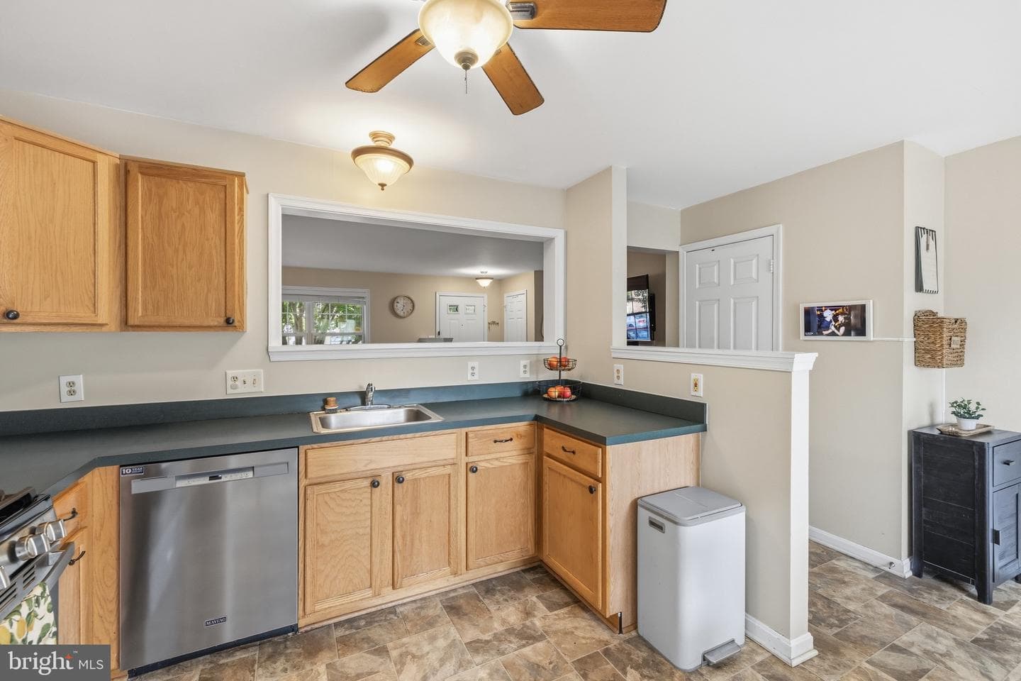 94 Dorset Lane photo 8
