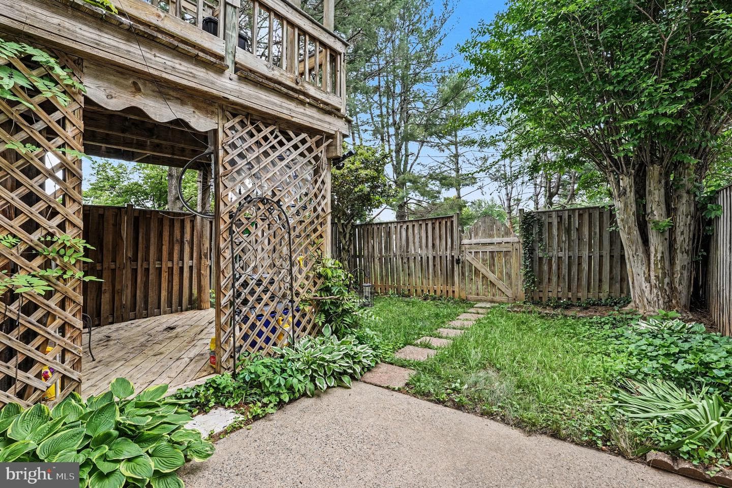 740 Cherry Tree Lane photo 27