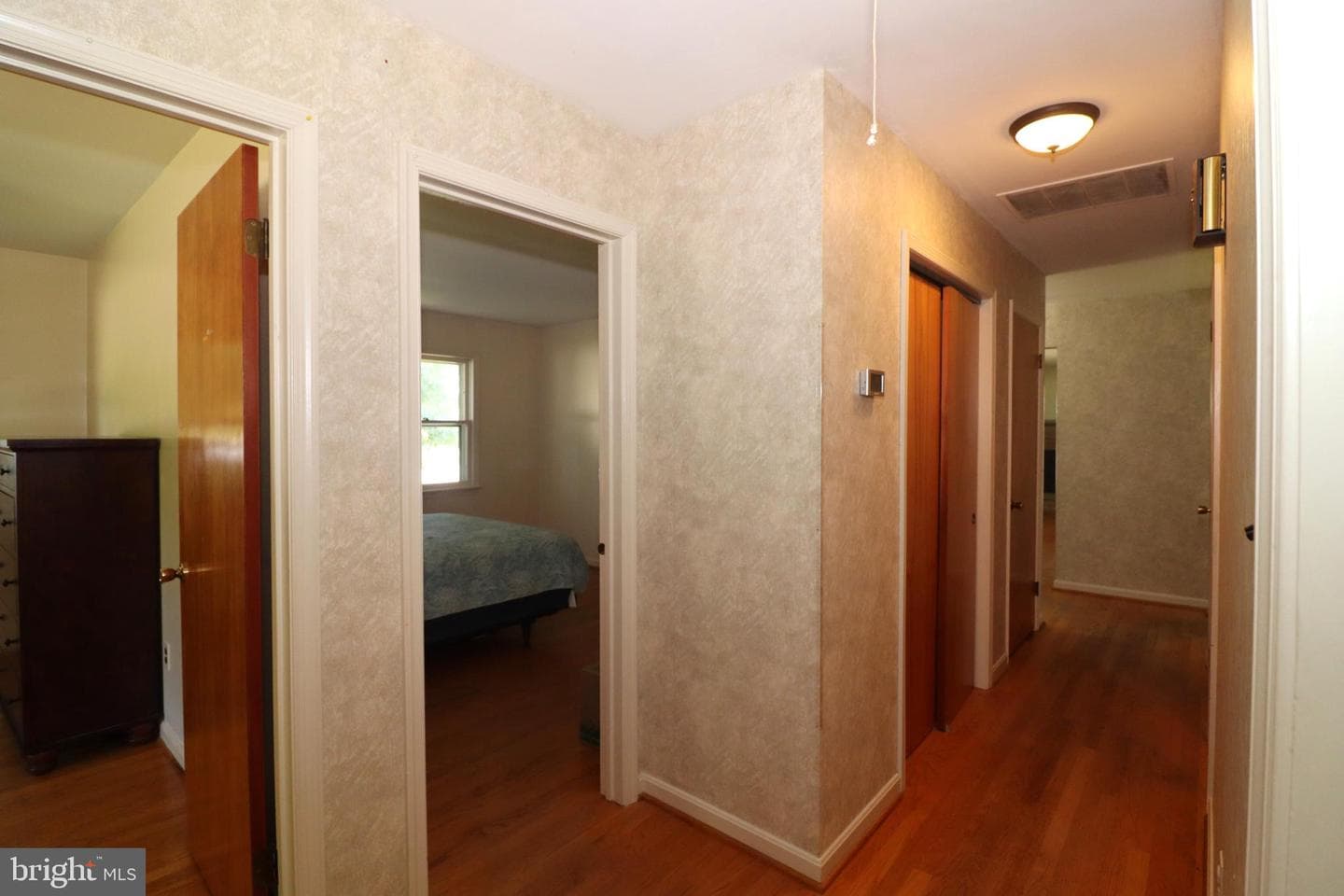 166 Elm Street photo 22