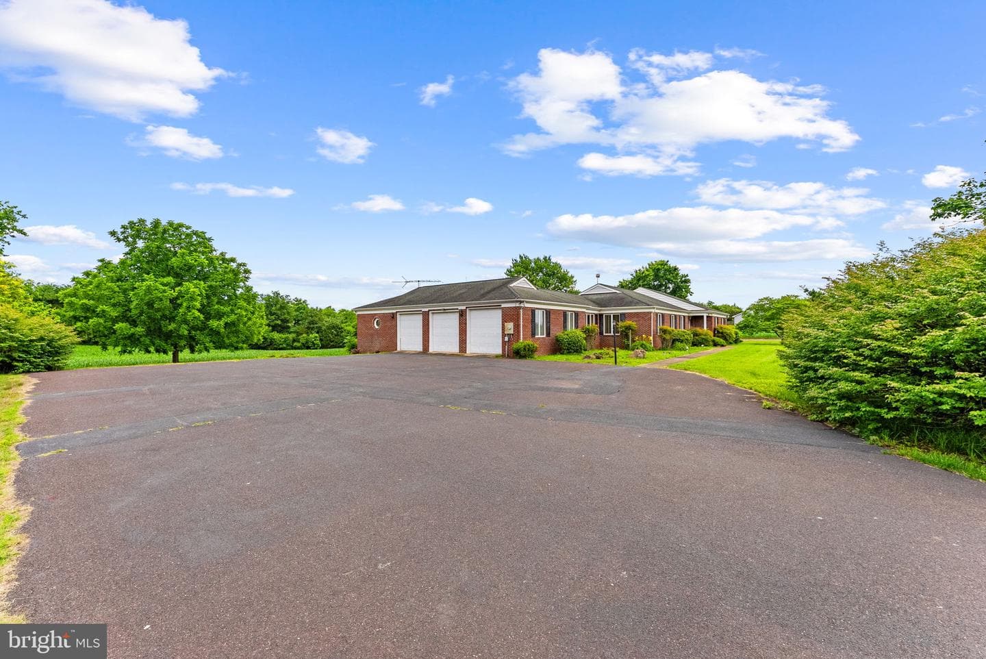 11889 Cemetery Road photo 64