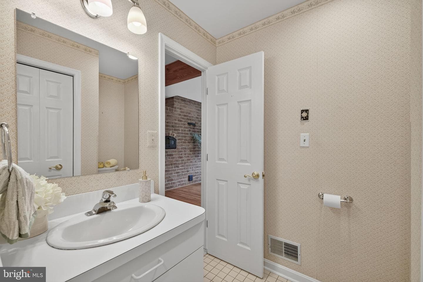 8423 Lock Lane photo 42