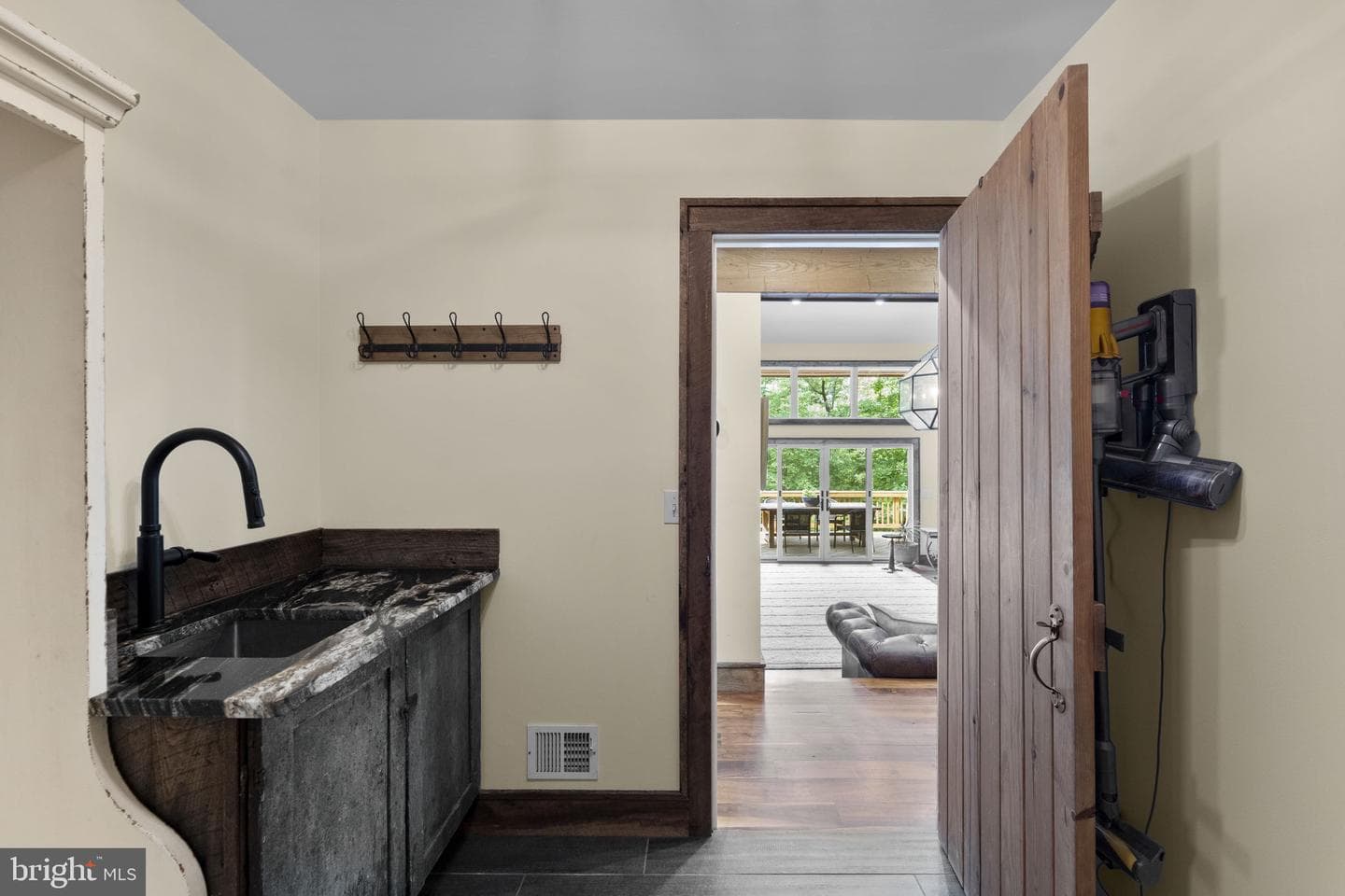 7923 Cub Drive photo 14
