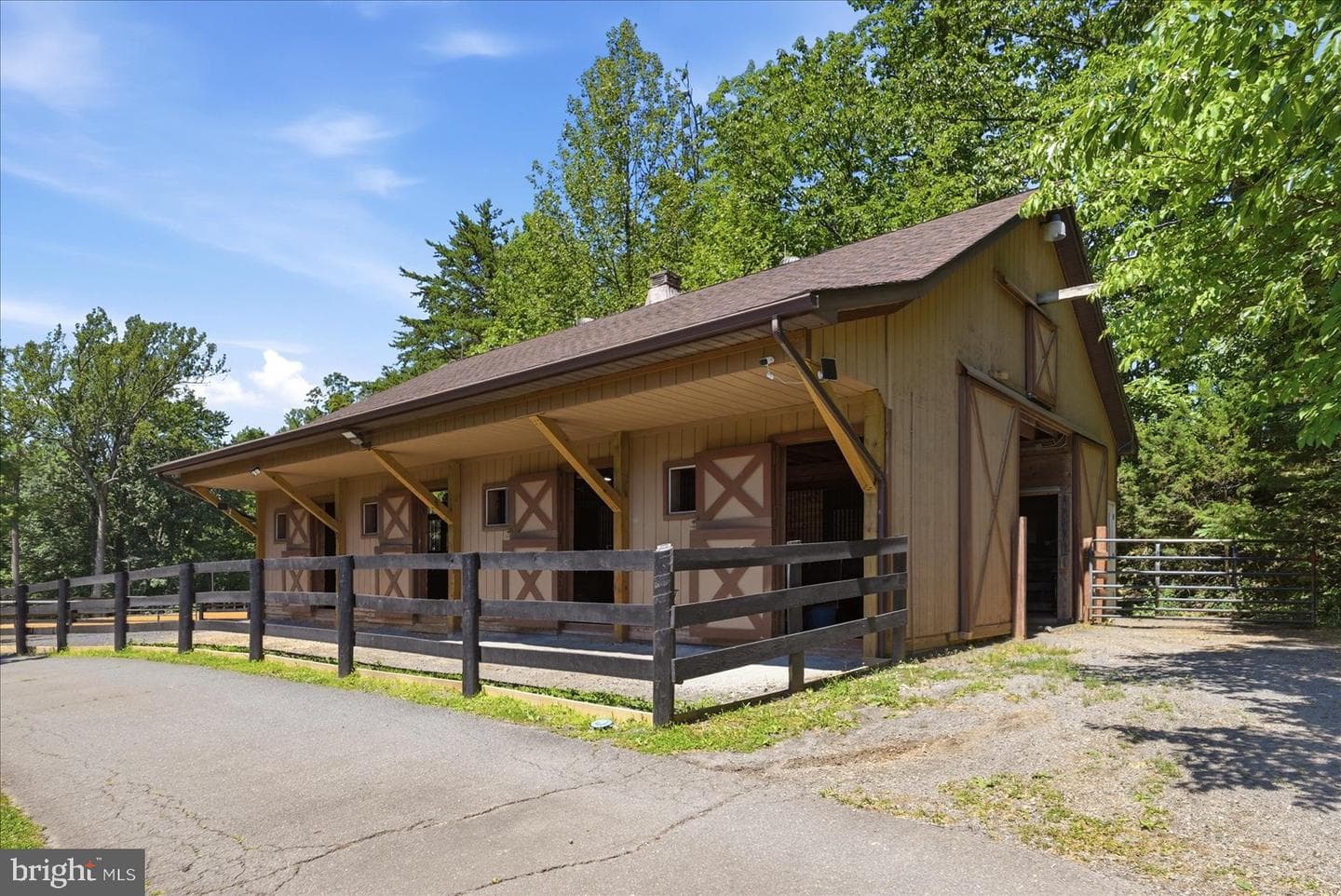 5221 Mountain View Drive photo 4
