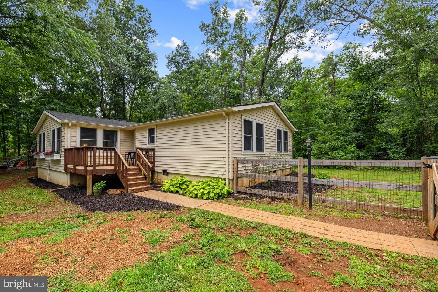 9448 Green Road photo 13