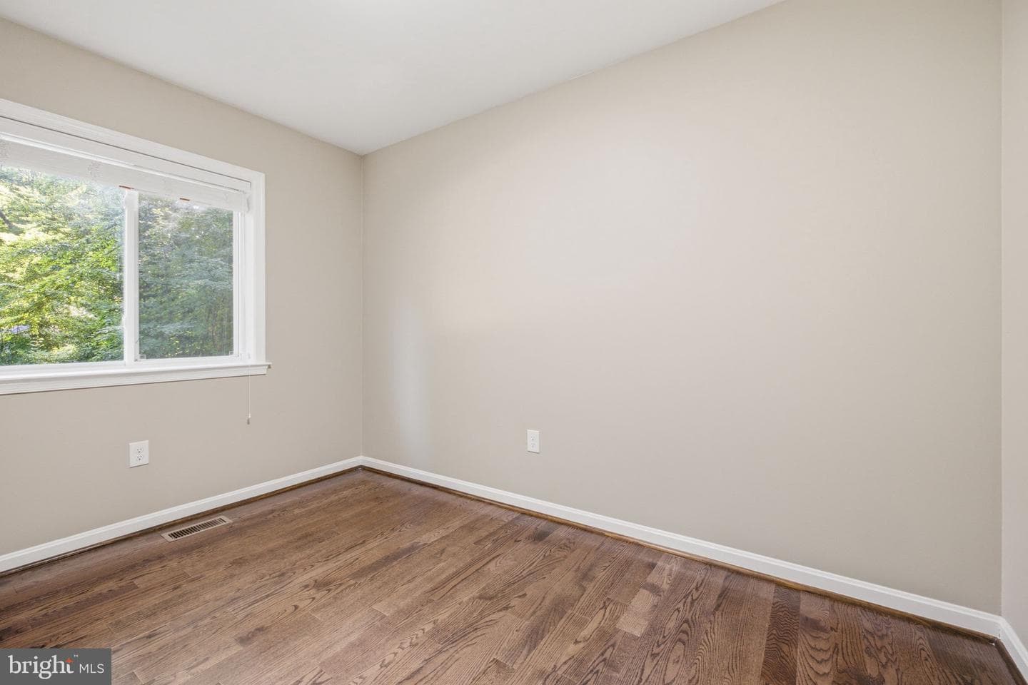 7371 Crown Lane photo 16