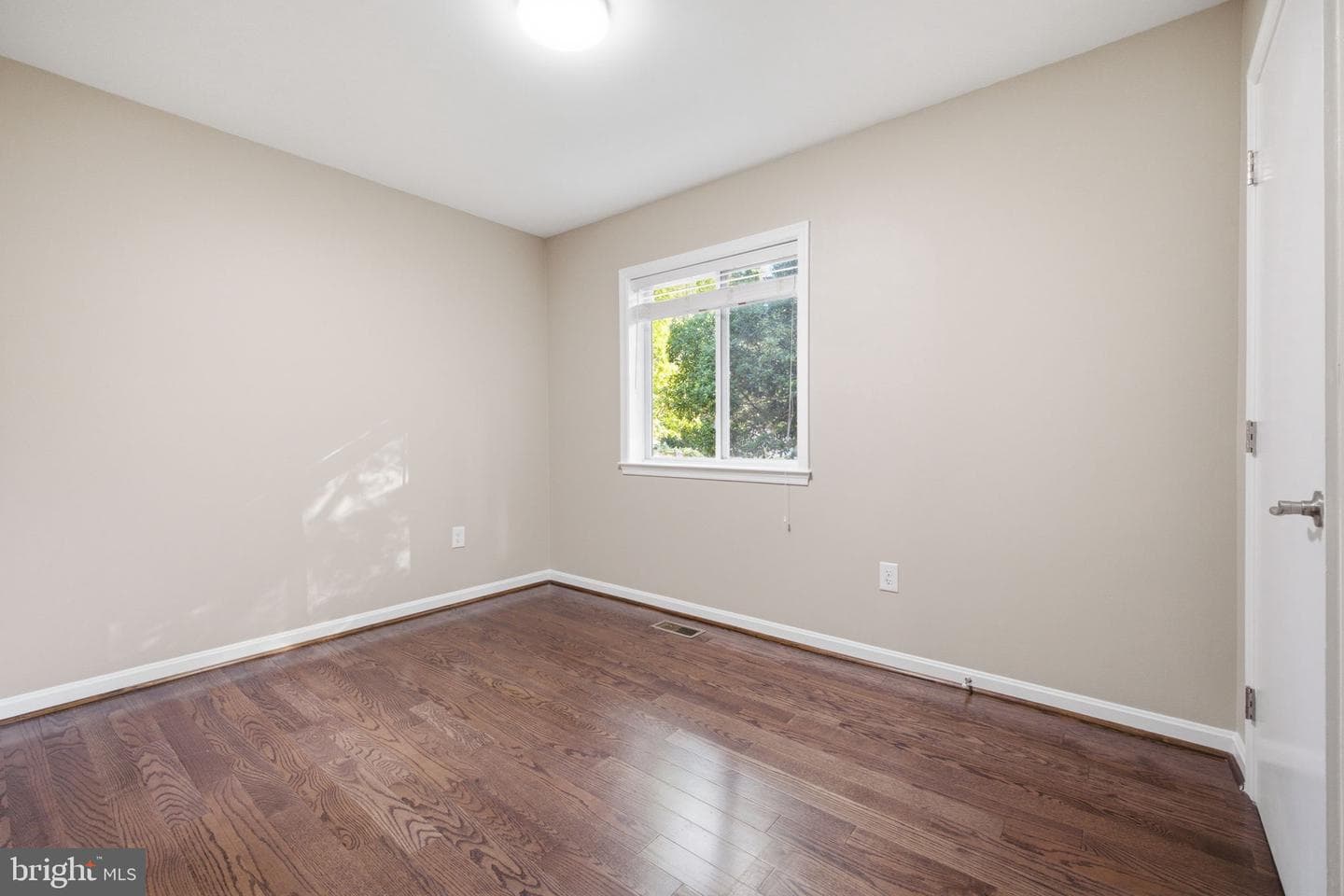 7371 Crown Lane photo 19
