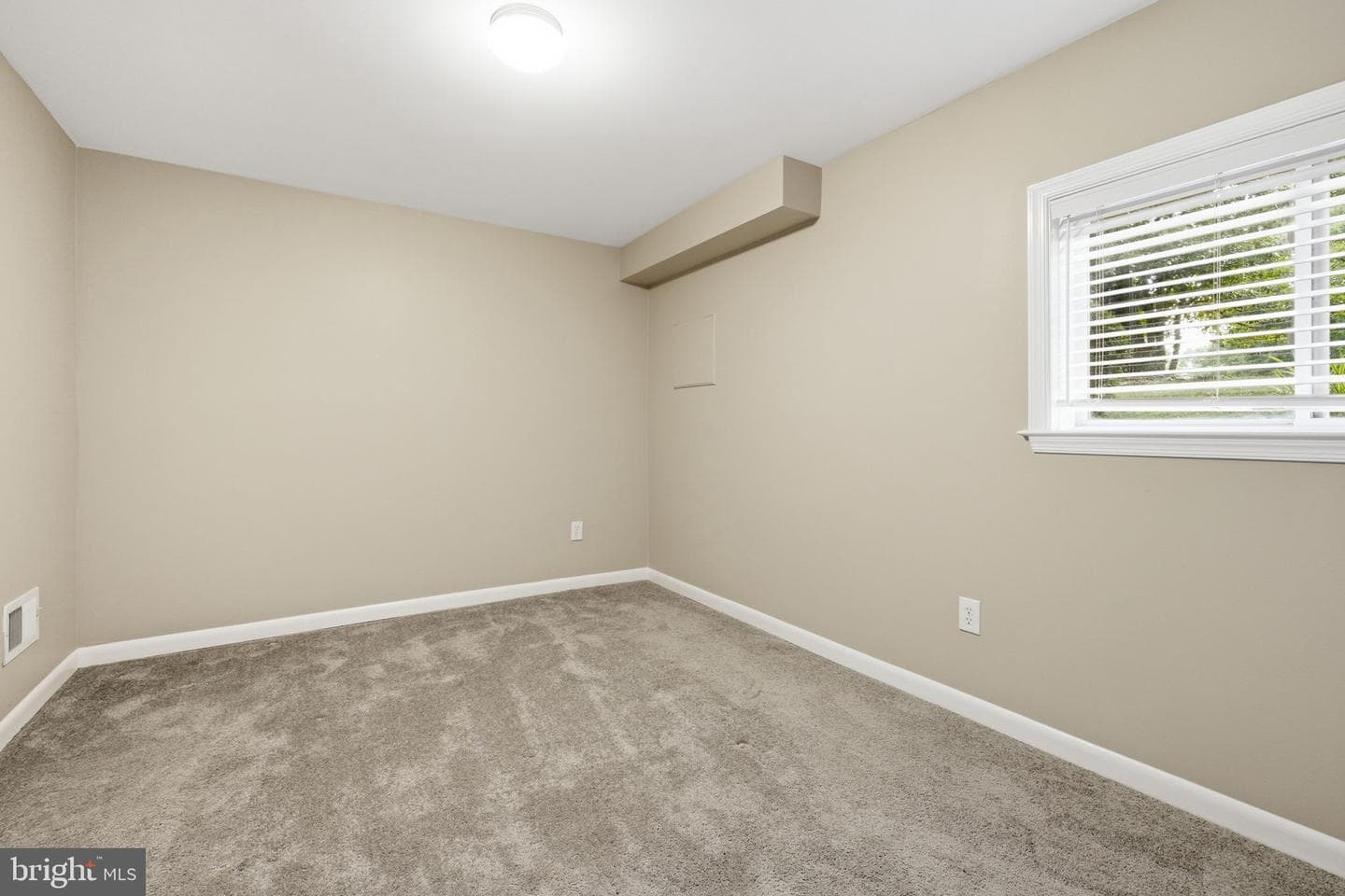 7371 Crown Lane photo 27