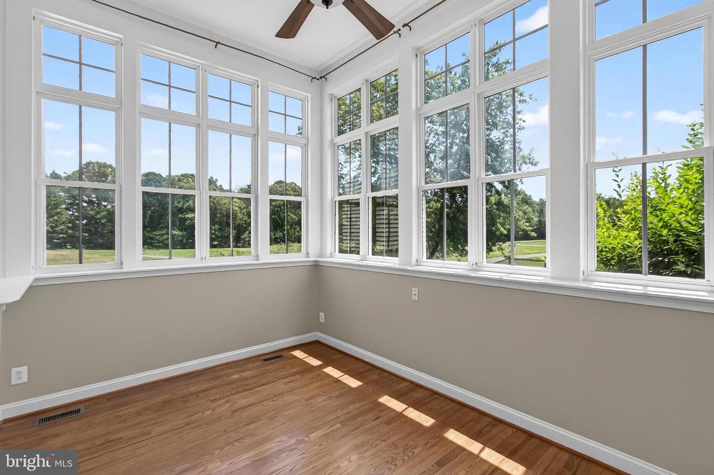 3582 Dell Court photo 40