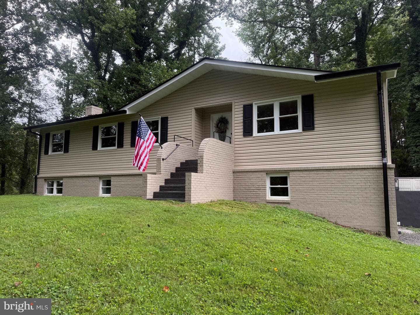 8093 Meetze Road photo 33