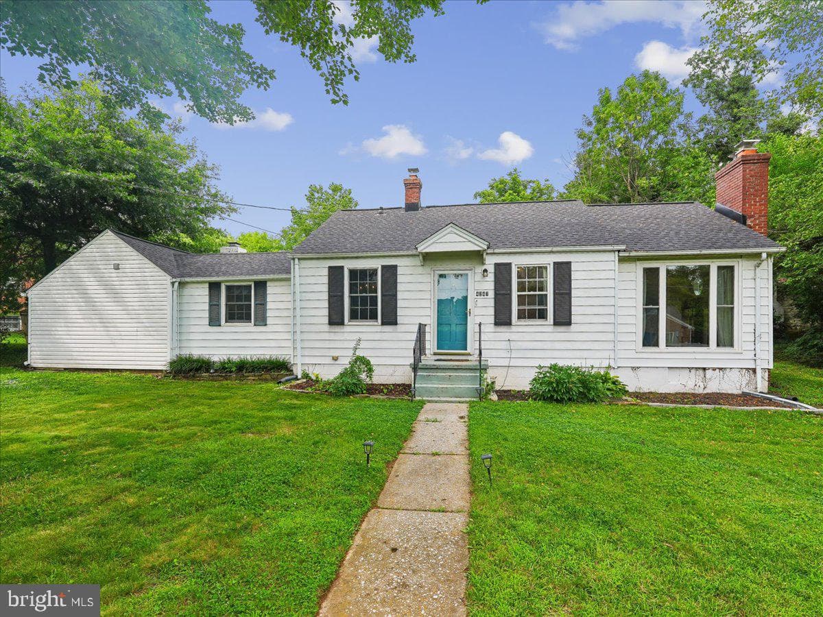 4247 Warren Street, Marshall