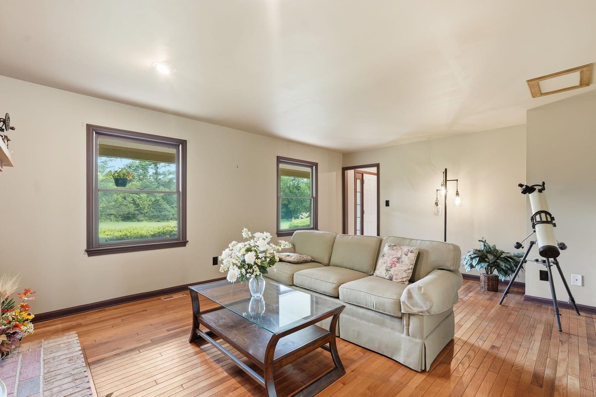 10414 Skyline Avenue photo 23