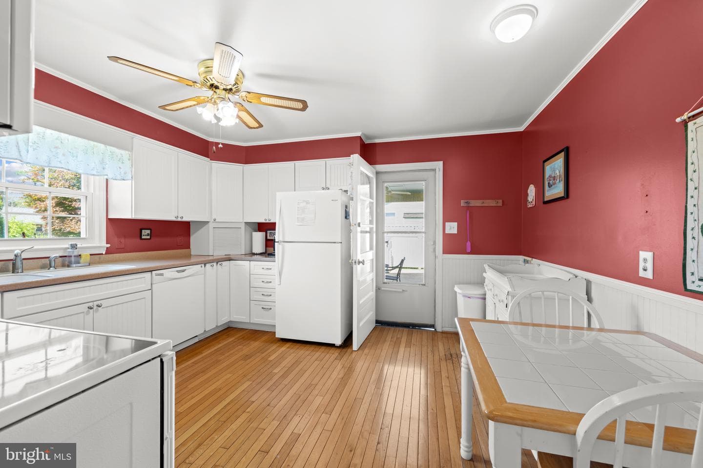 7131 Academy Road photo 19
