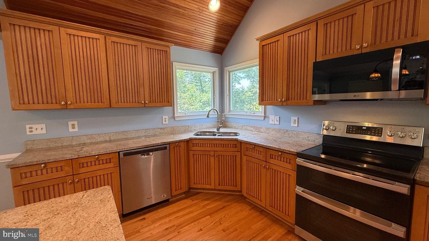 5750 Pendleton Lane photo 7