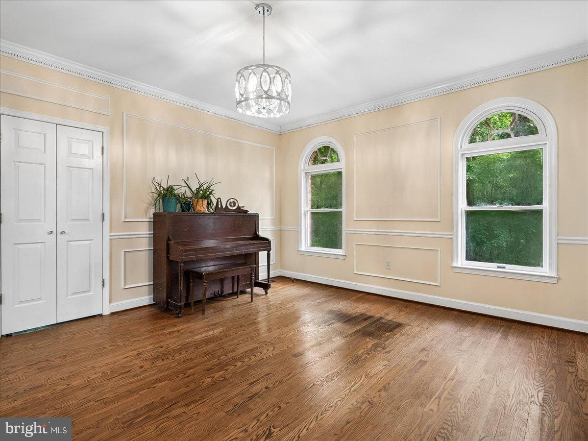 9935 Highland Drive photo 31