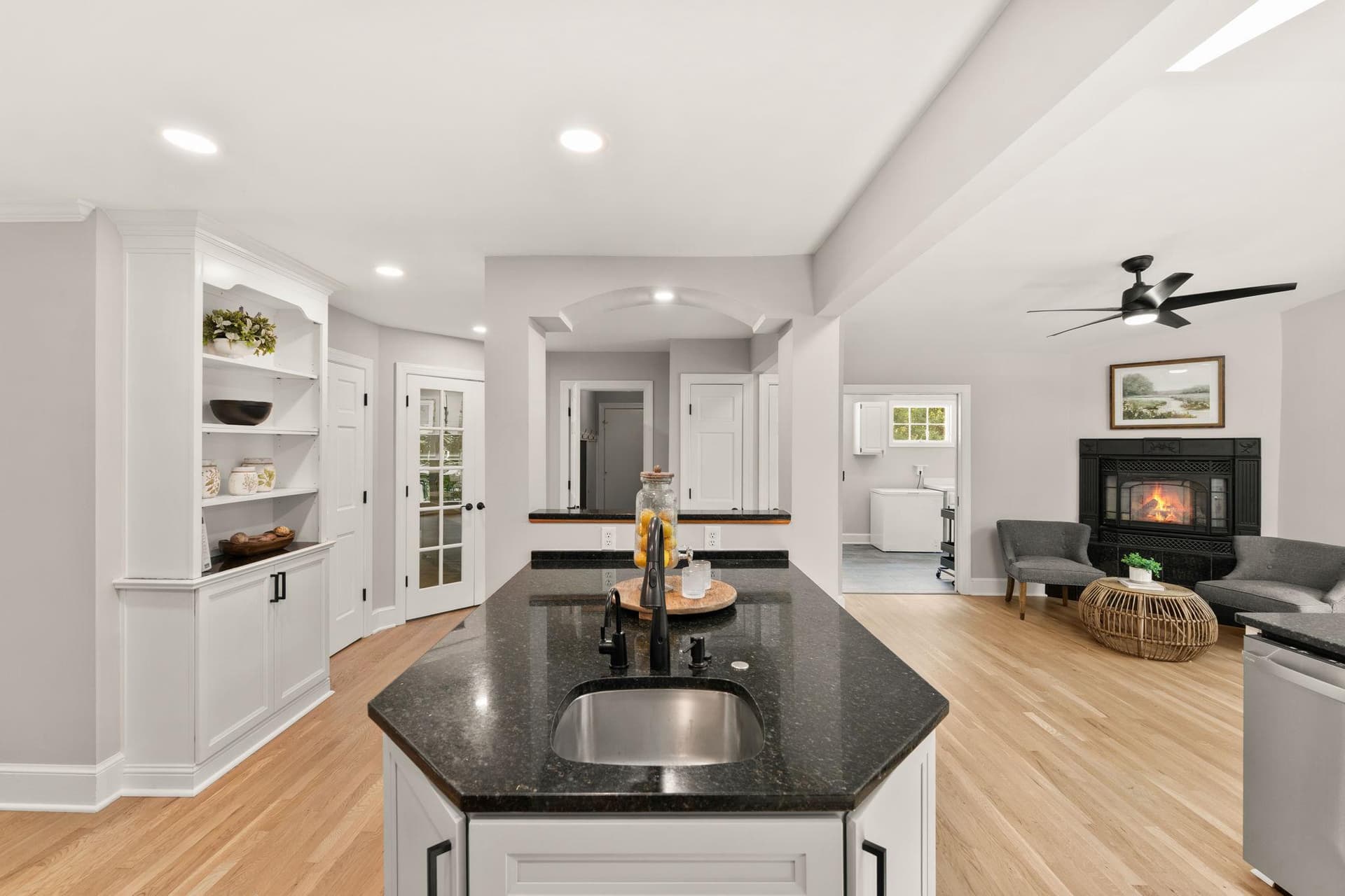 7154 Chesterfield photo 29