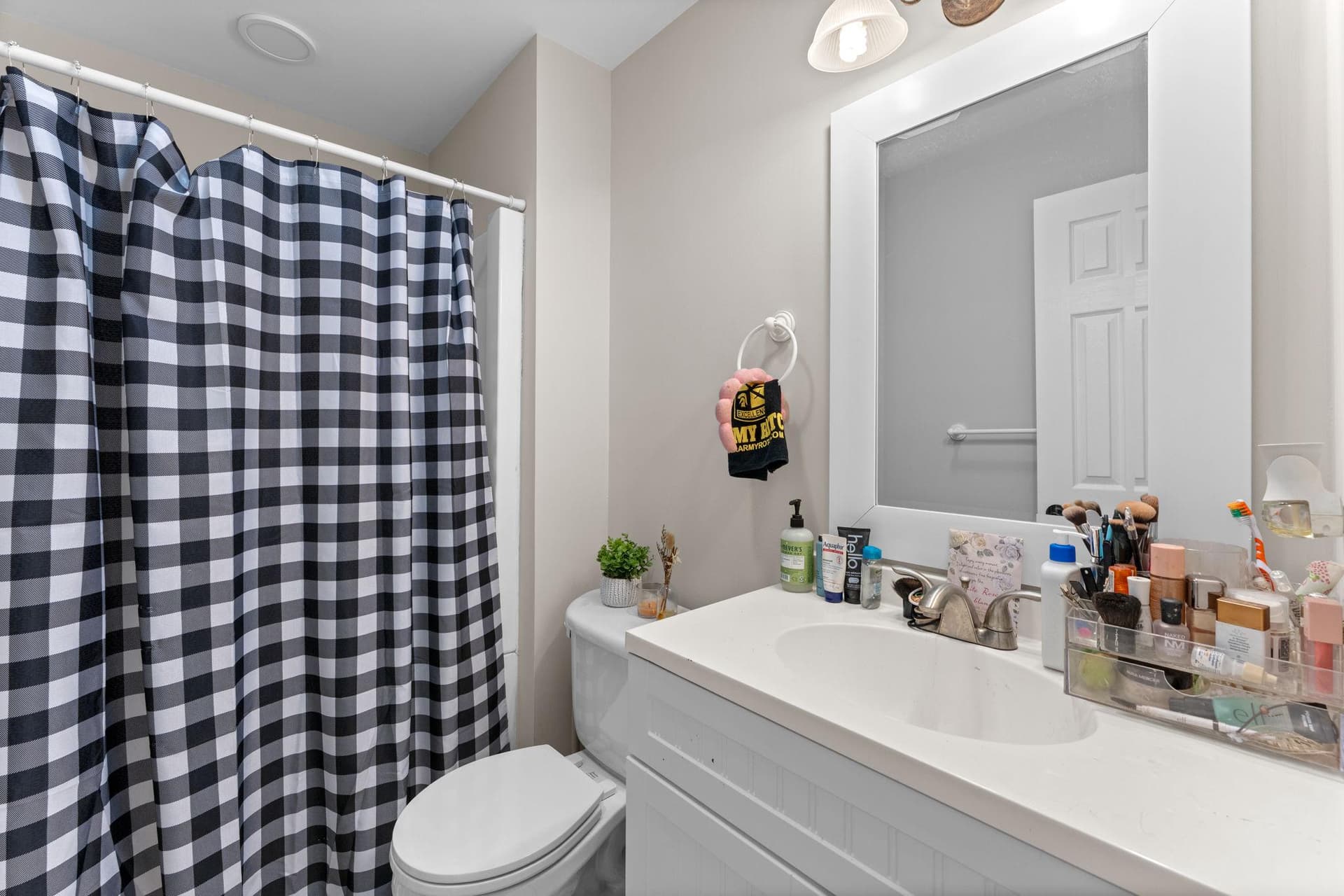7154 Chesterfield photo 98