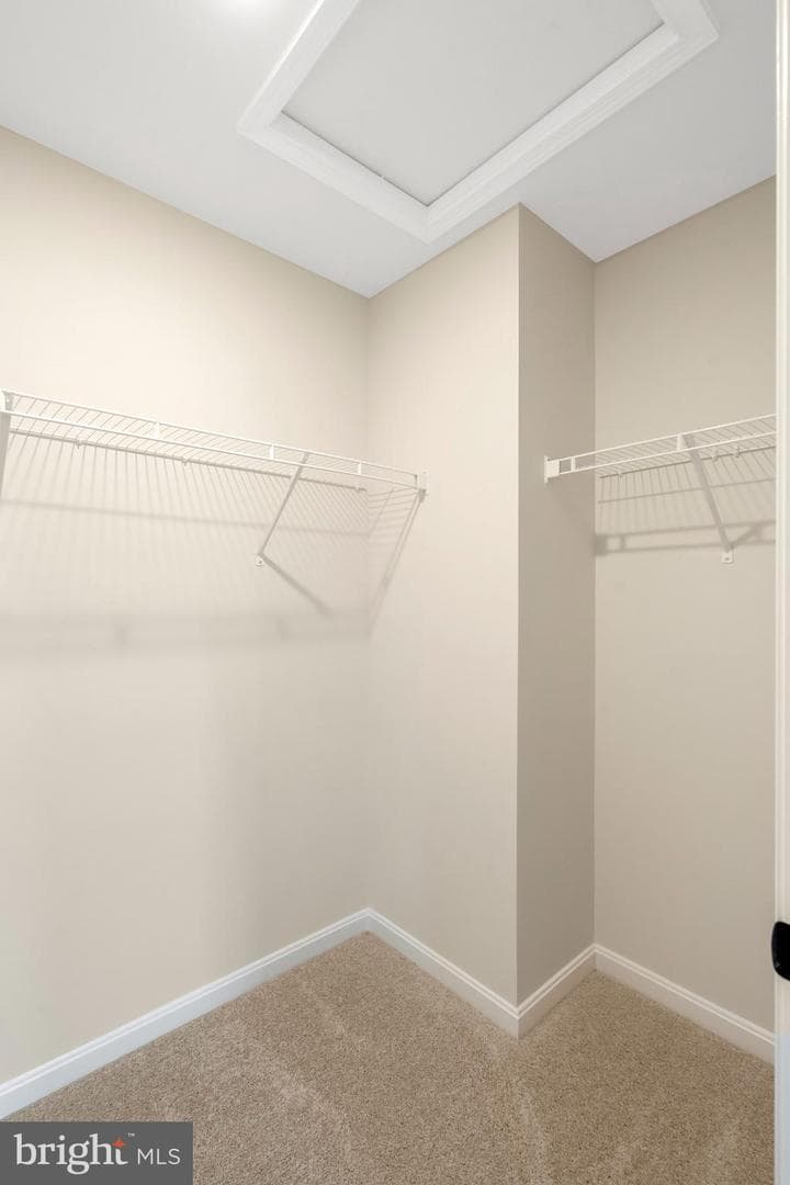 102 Midsummer Lane photo 36