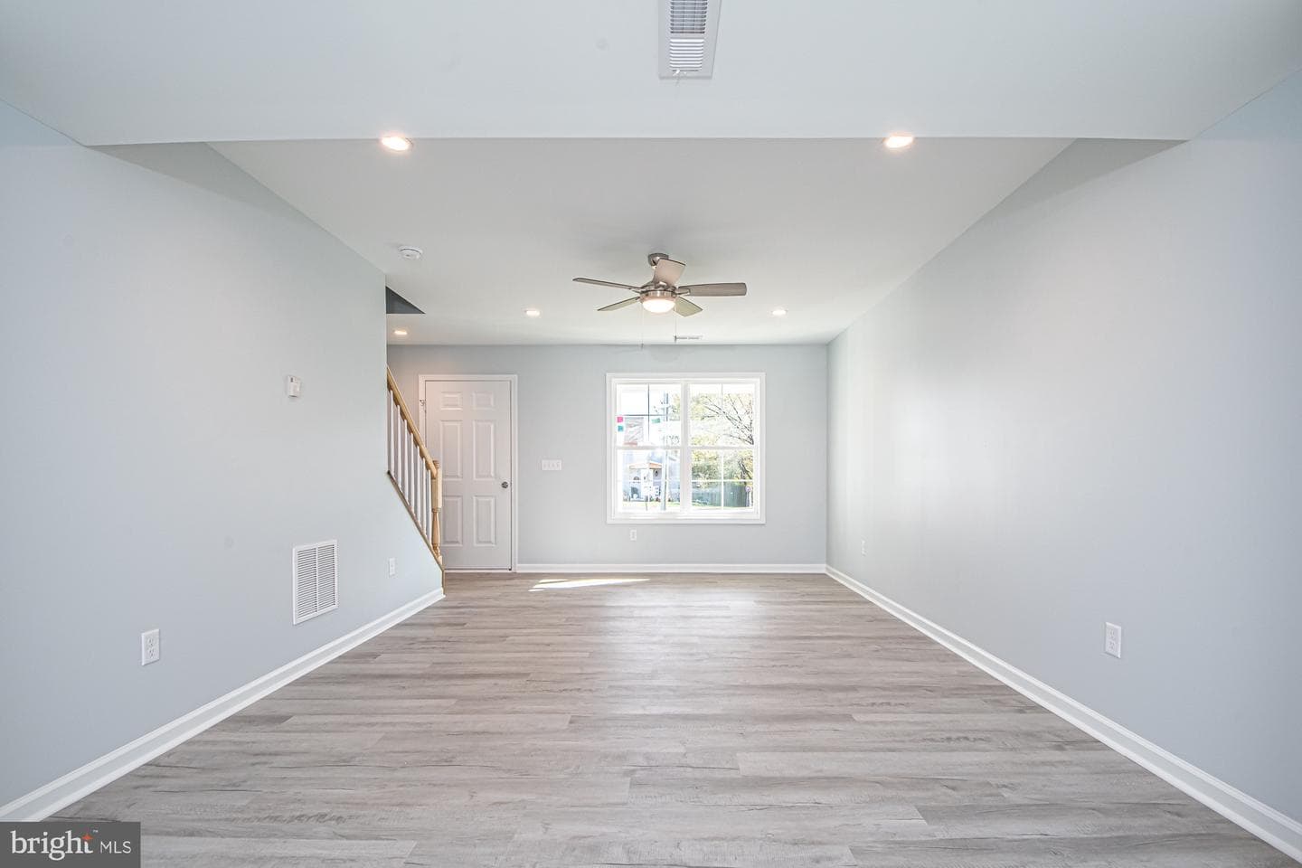 709 Ross St photo 16