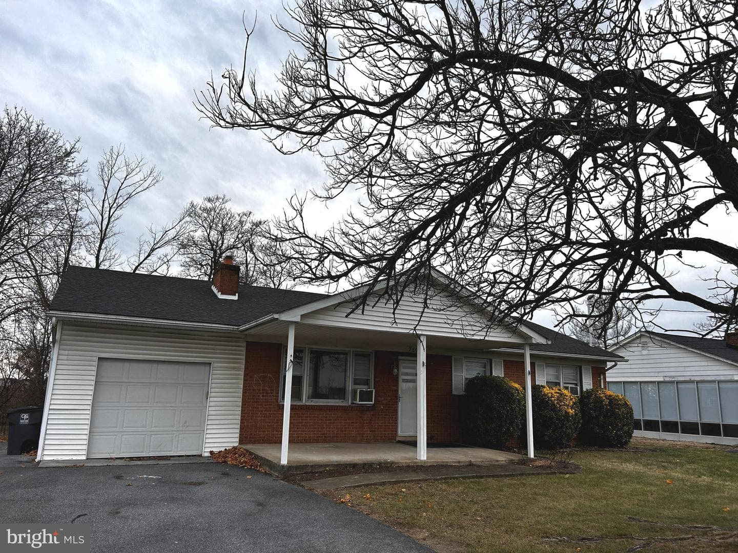 760 Jordan Springs Road photo 4