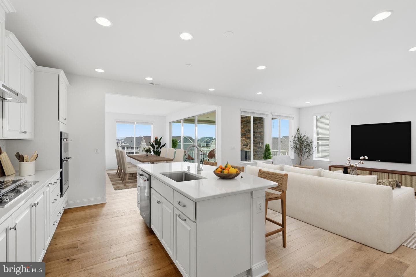 112 Betony Court photo 3