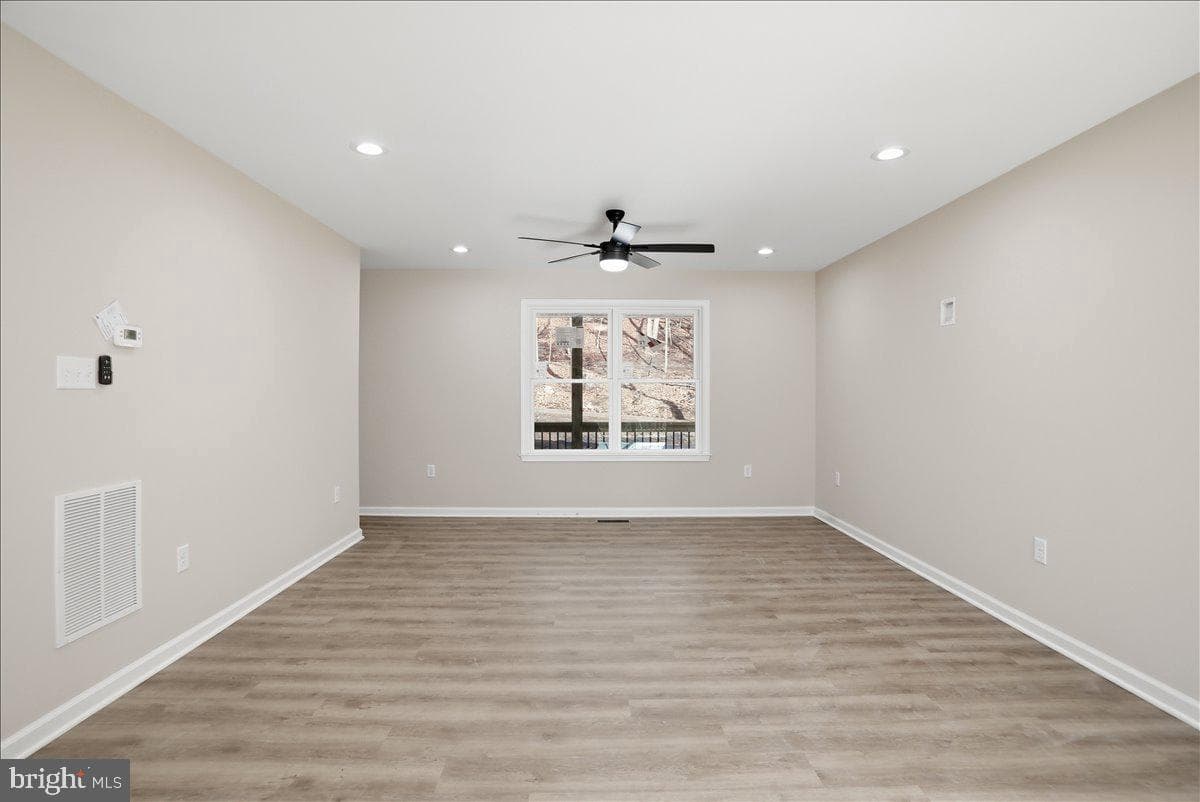 718 Panther Drive photo 15