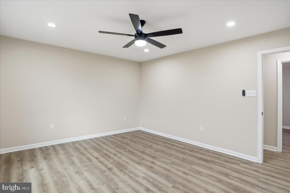 718 Panther Drive photo 18