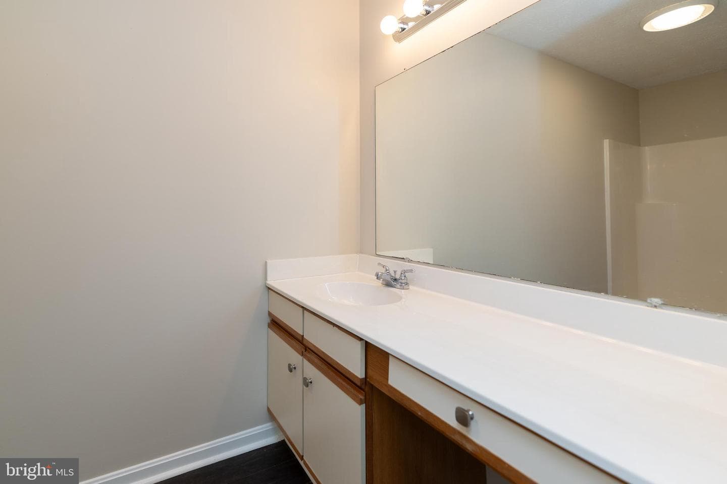 218 Tudor Drive photo 19