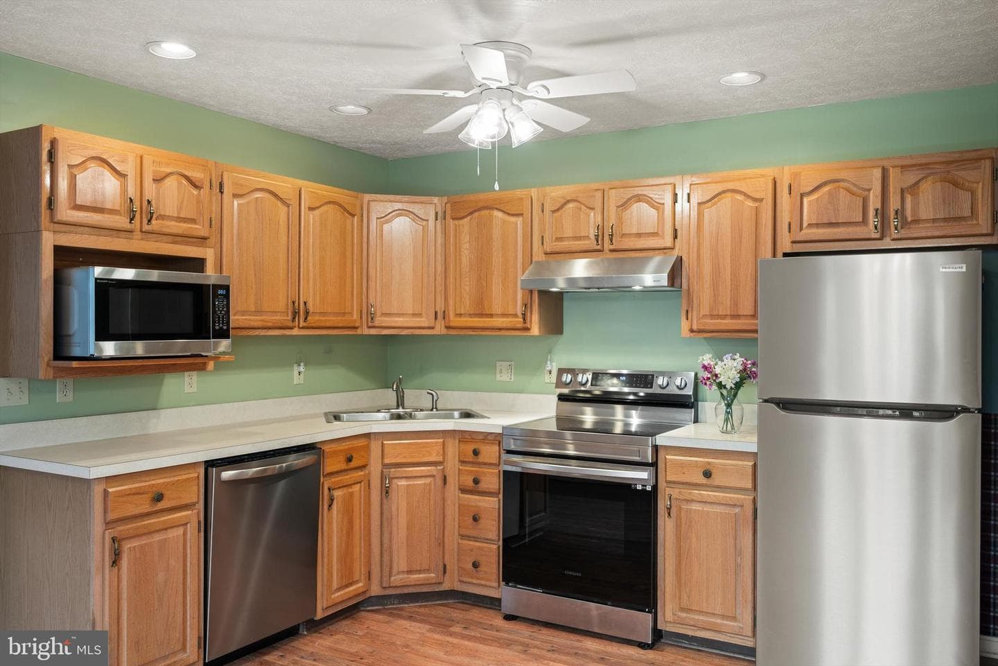 112 Jefferson Court photo 4