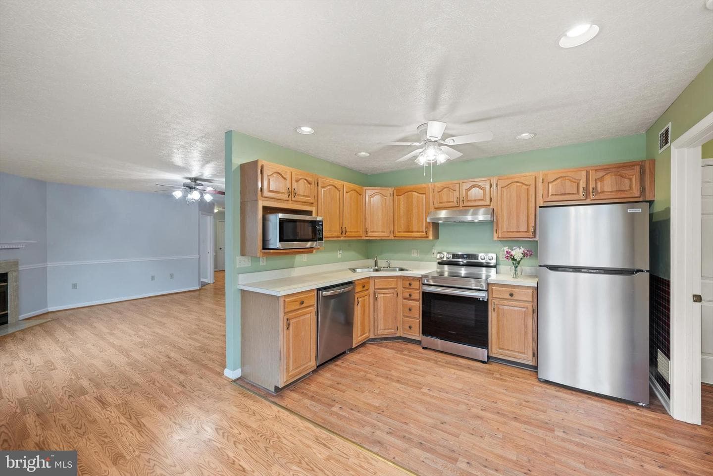 112 Jefferson Court photo 5