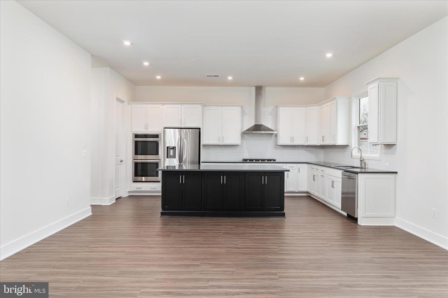 114 Heyford Drive photo 16