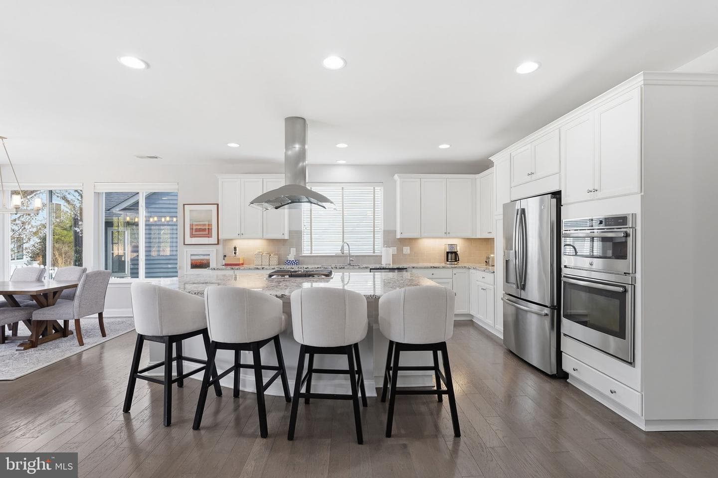 104 Grosbeak Court photo 4