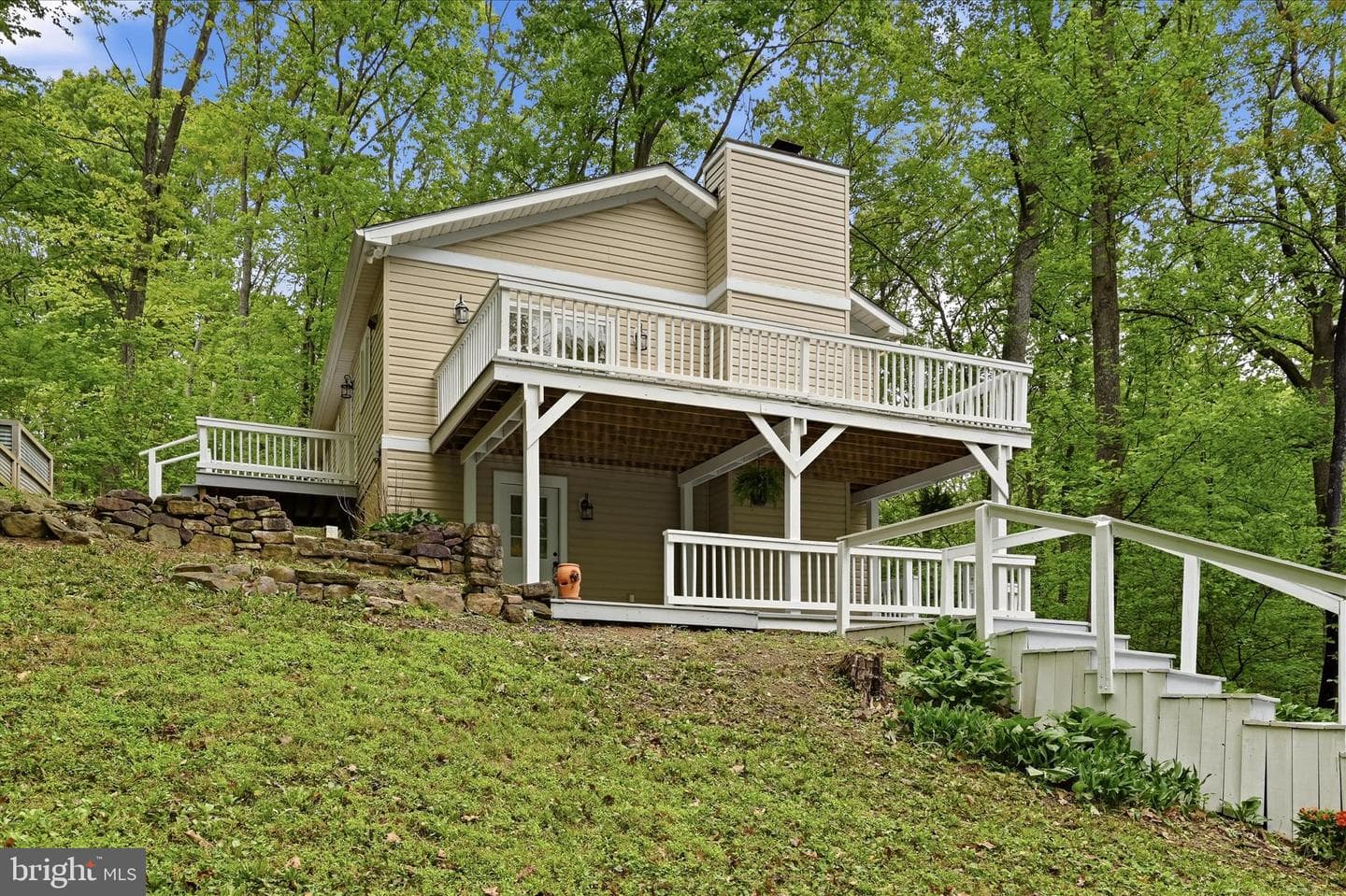 212 Beaver Trail photo 3