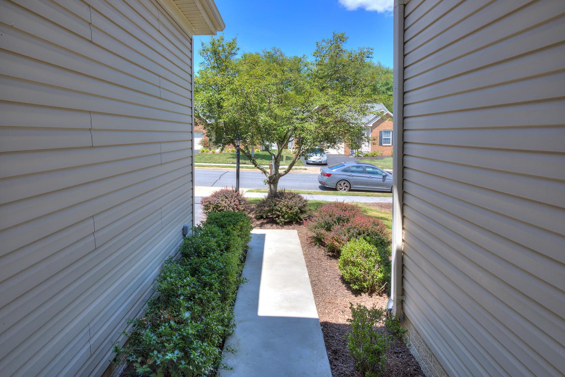 108 April Avenue photo 44