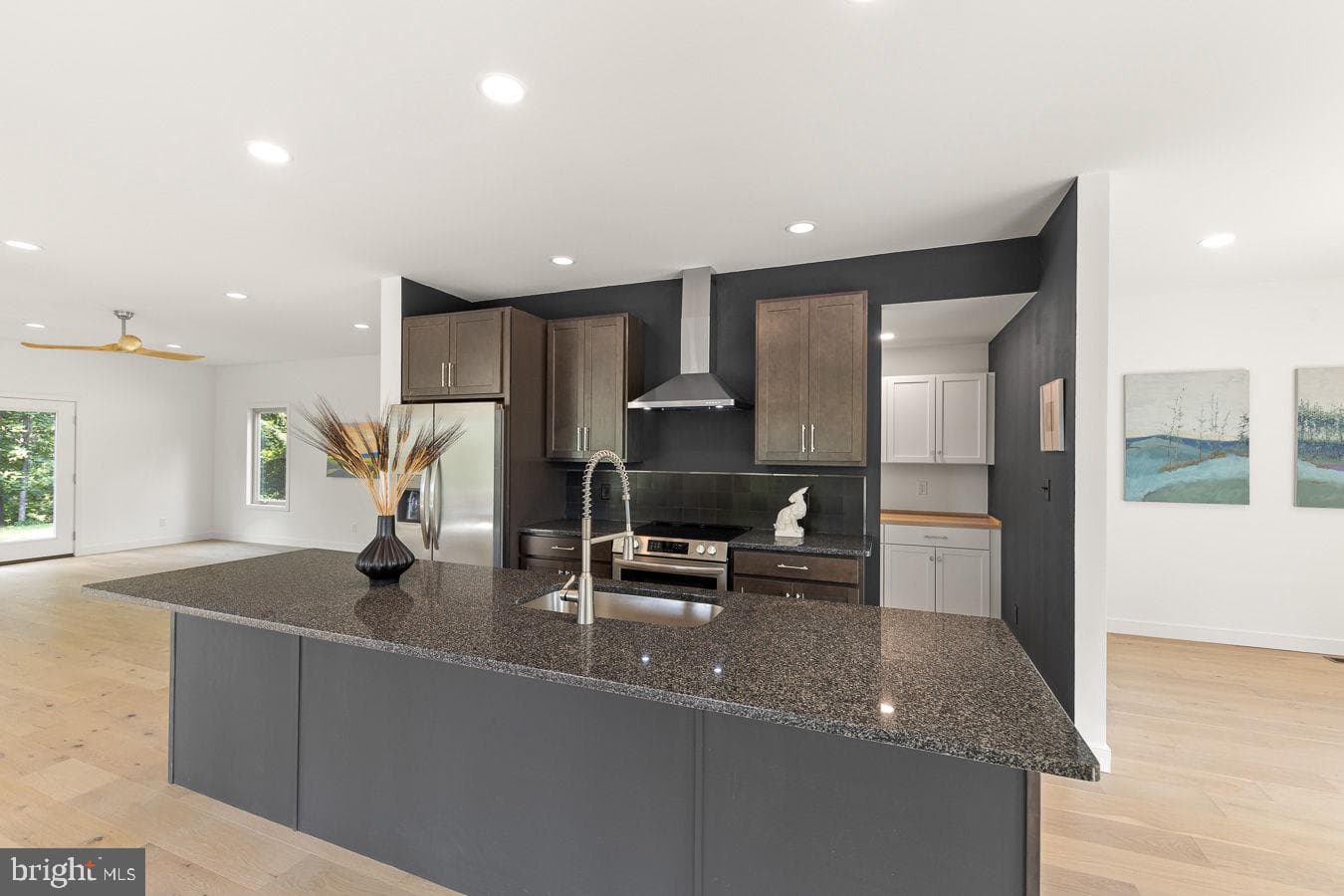 201 Nathaniel Drive photo 13