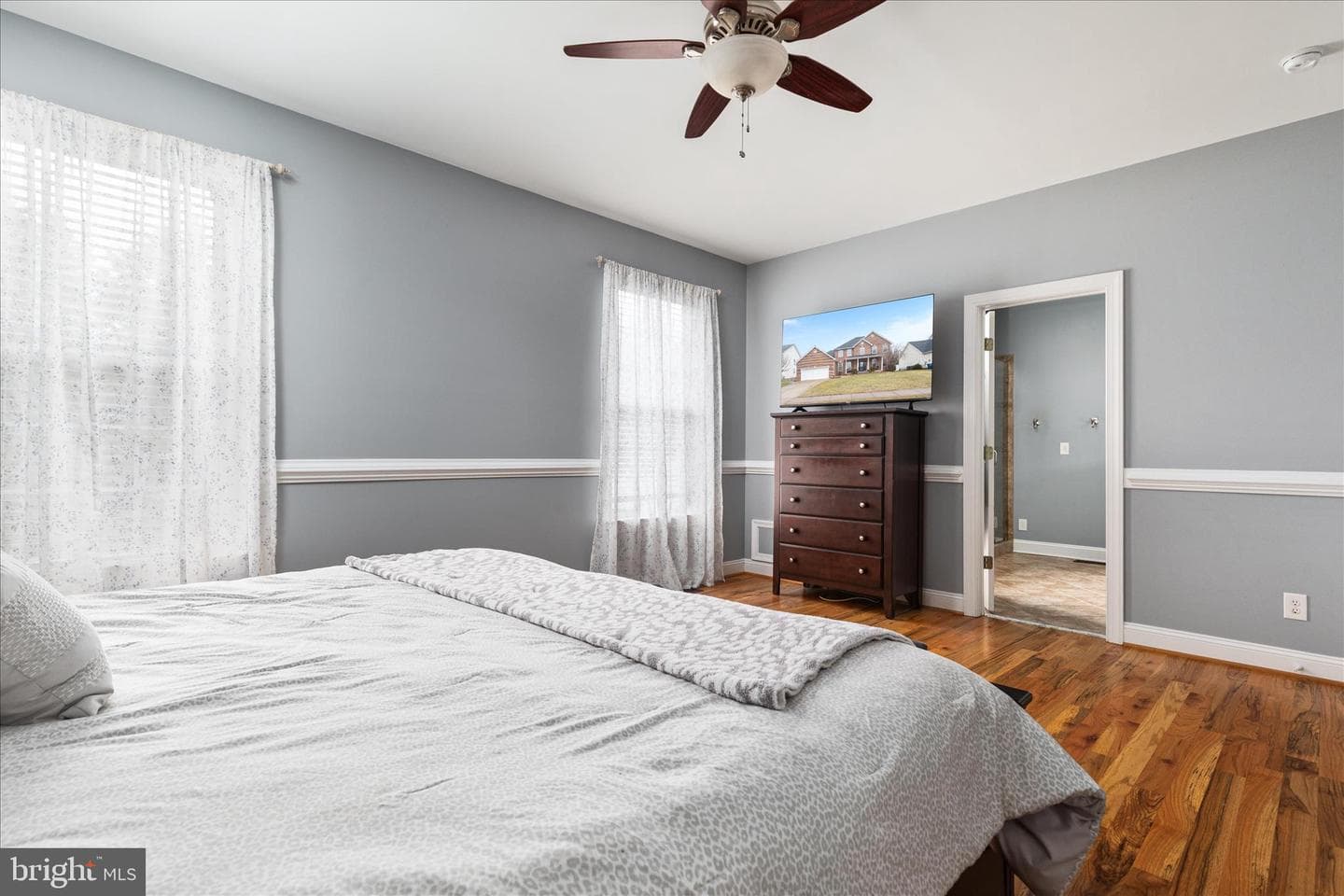 105 Barnston Court photo 33