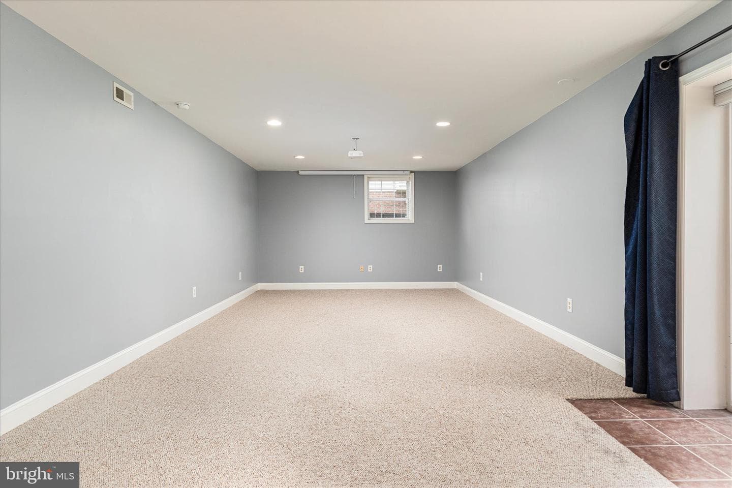 105 Barnston Court photo 38
