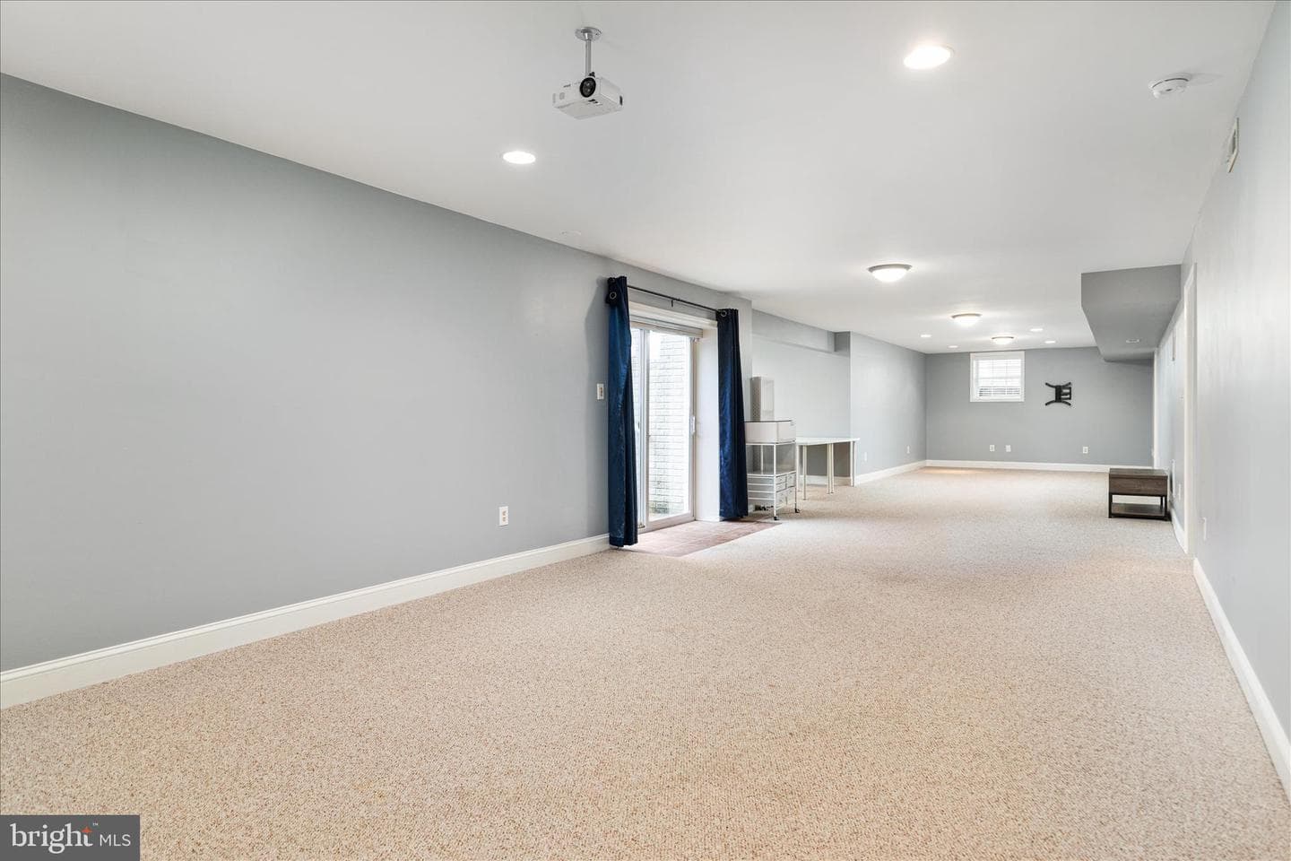 105 Barnston Court photo 40