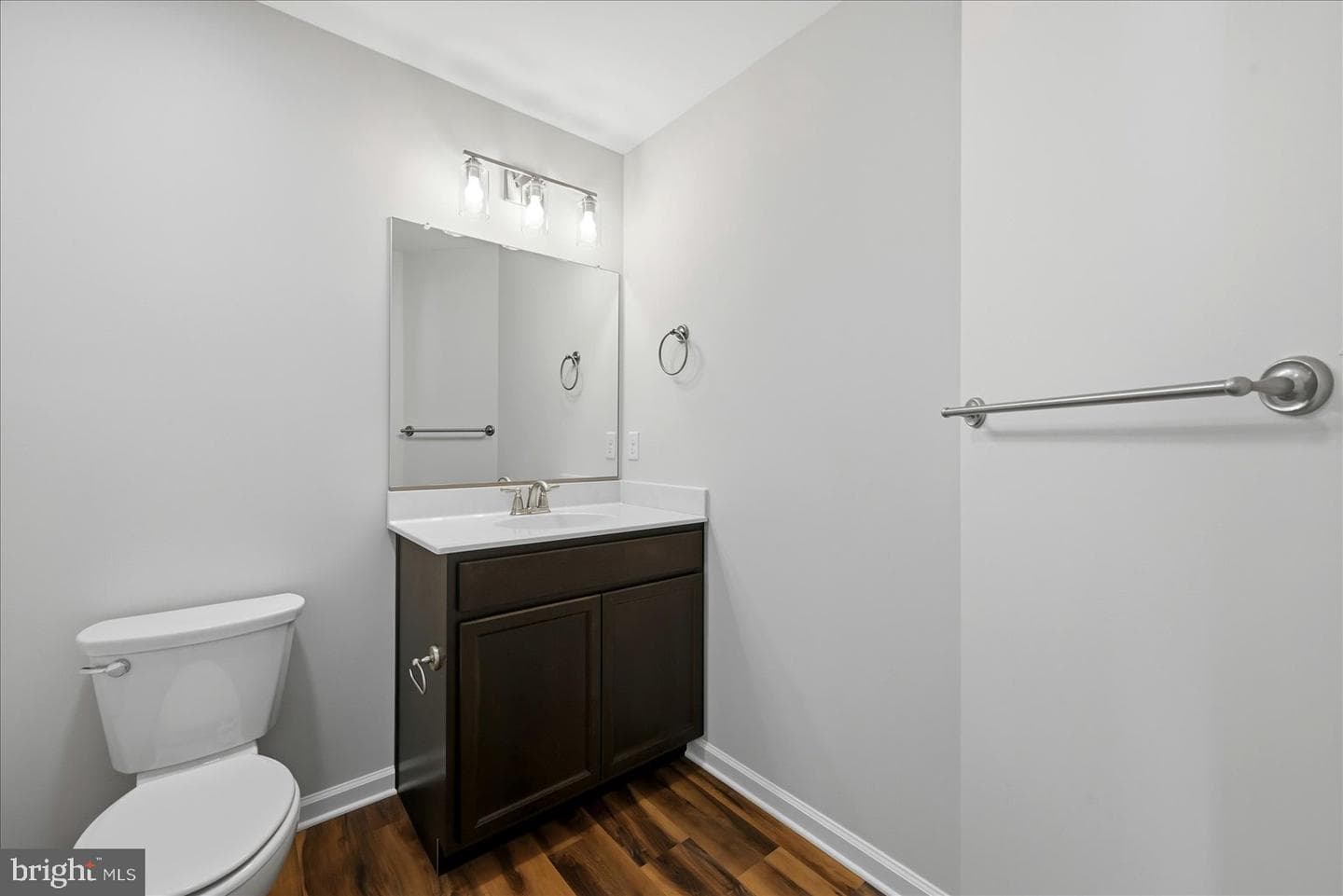 619 Farmington Boulevard photo 35