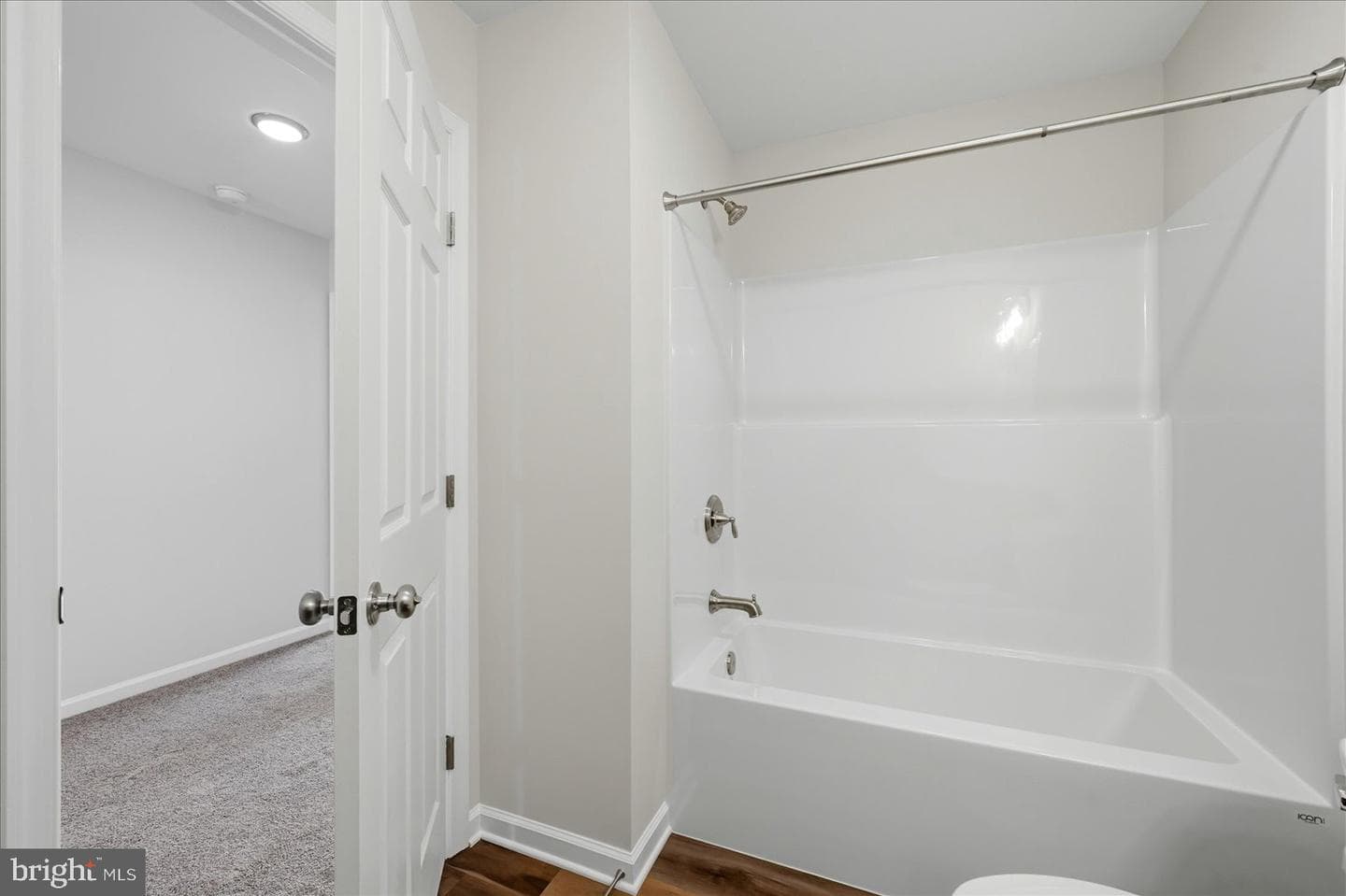 619 Farmington Boulevard photo 36