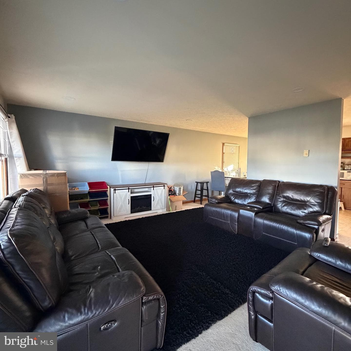 209 Somerset Drive photo 3