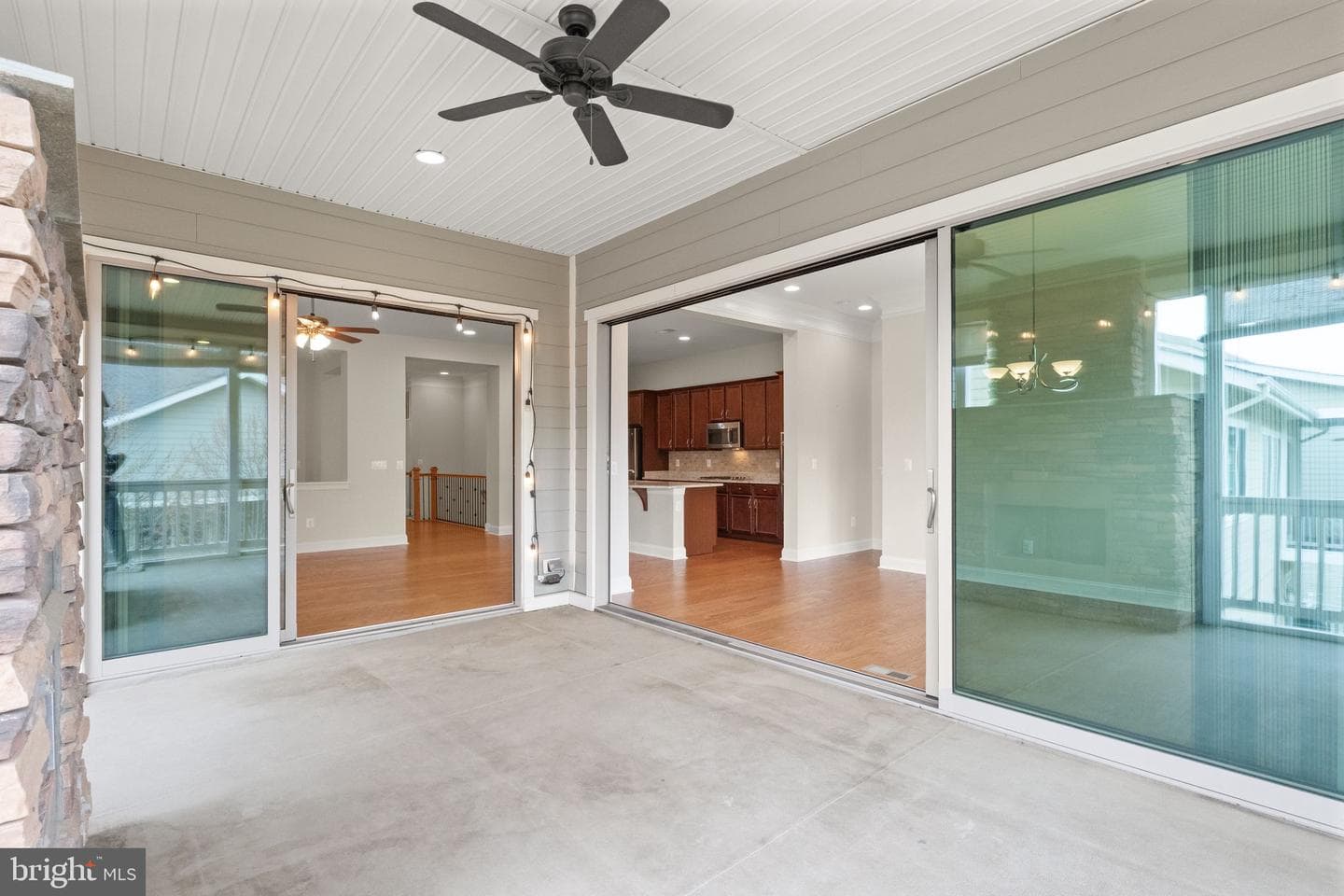 103 Cloak Lane photo 37