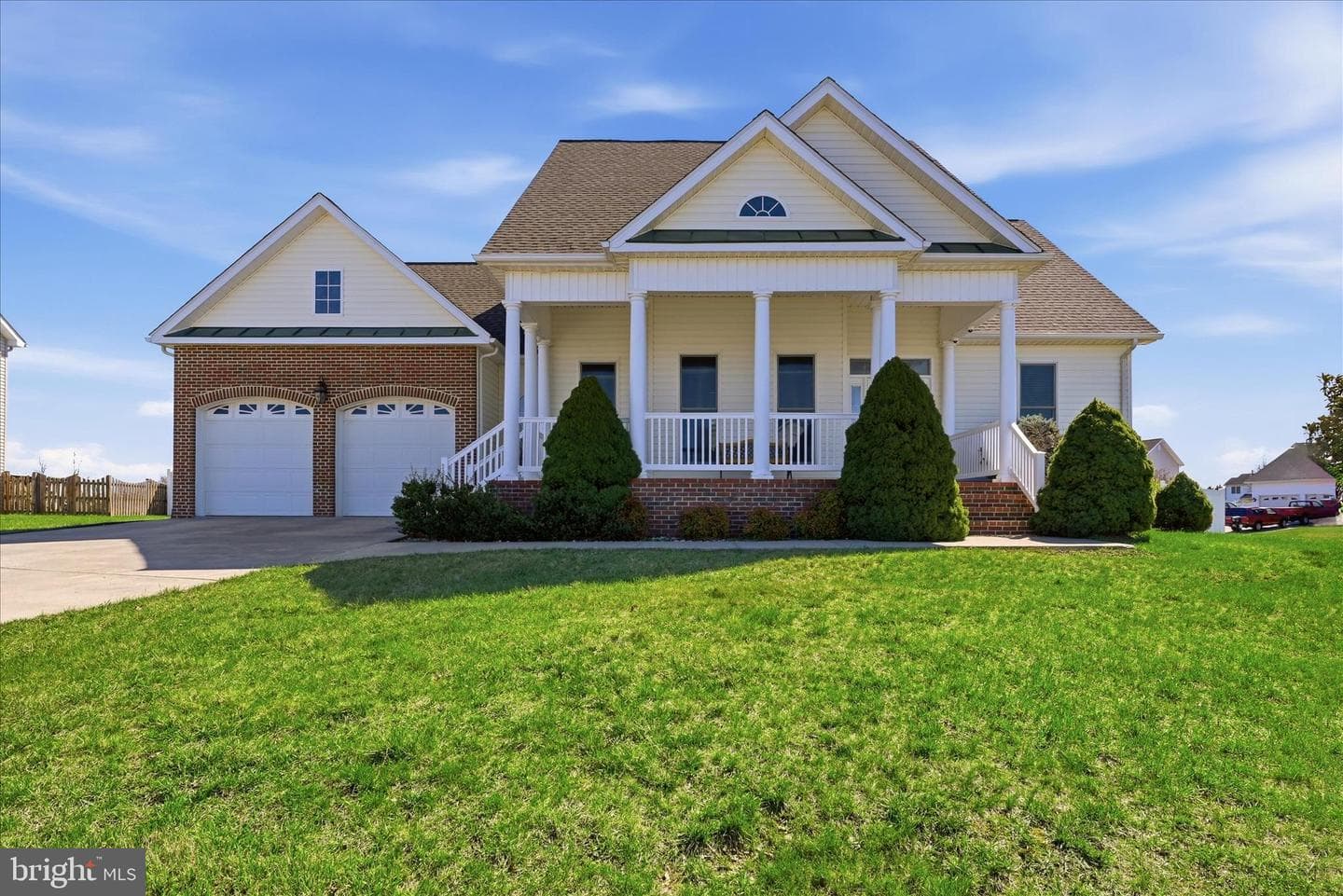 300 Clydesdale Drive photo 3