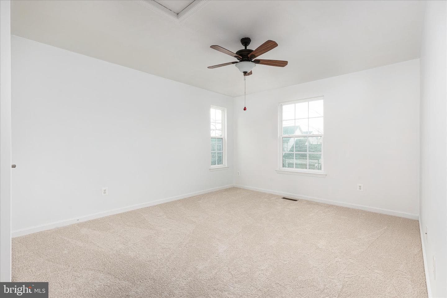 104 Fiesta Drive photo 33